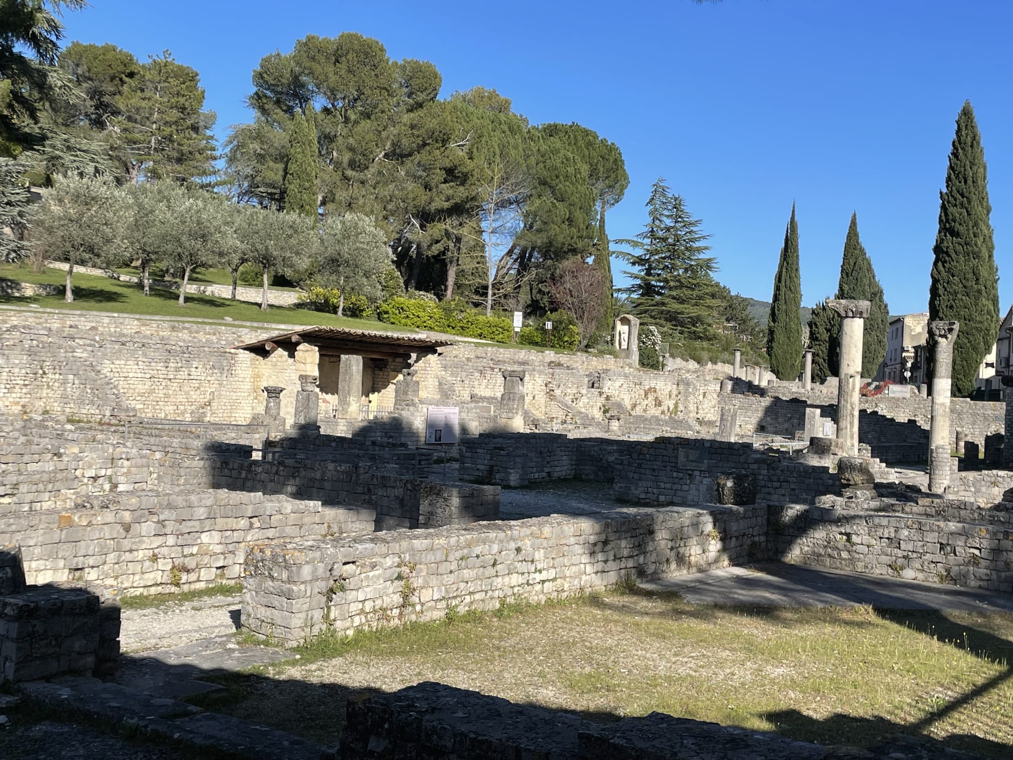 Vaison la Romaine1